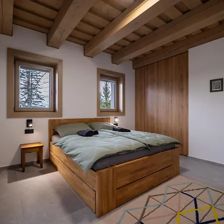 V Oblakoch Holiday home Oscadnica