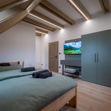V Oblakoch Holiday home