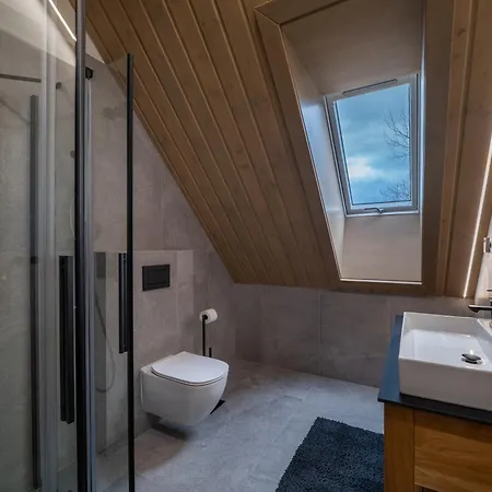 V Oblakoch * 오슈차드니차